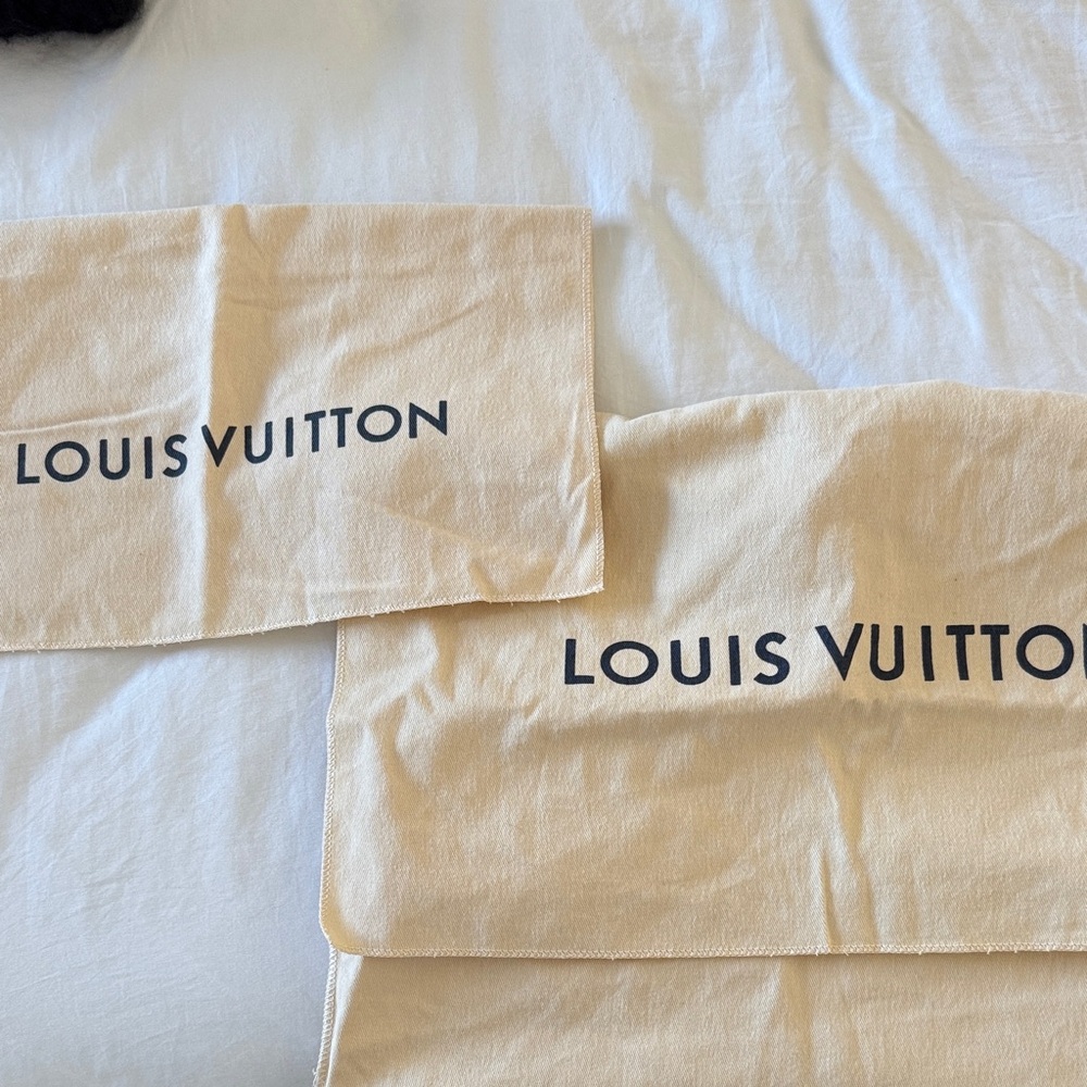 Louis Vuitton Beige Dust Covers